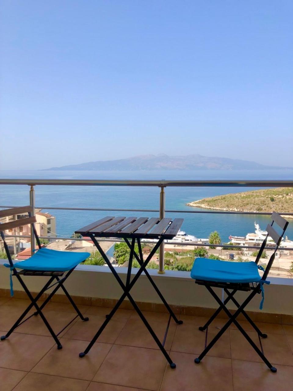 Comfy Blue Sarande Lägenhet Exteriör bild